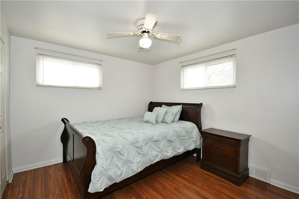 1714 Hollyrood Road Pittsburgh, PA 15227 - Photo 13 of 27 Gallery Image 13