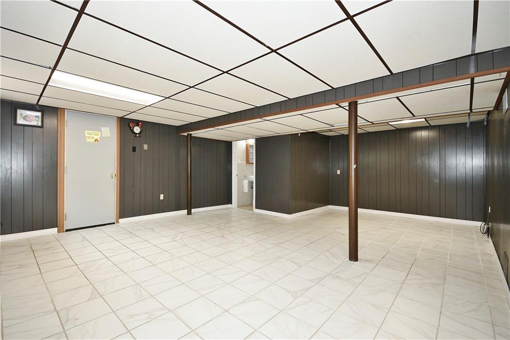 1714 Hollyrood Road Pittsburgh, PA 15227 - Photo 20 of 27 Gallery Image 20
