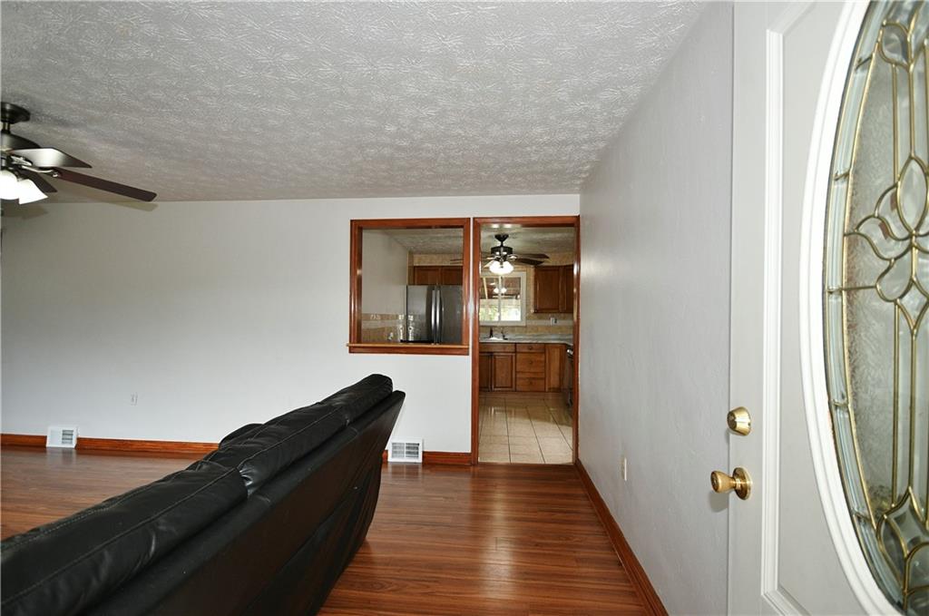 1714 Hollyrood Road Pittsburgh, PA 15227 - Photo 6 of 27 Gallery Image 6