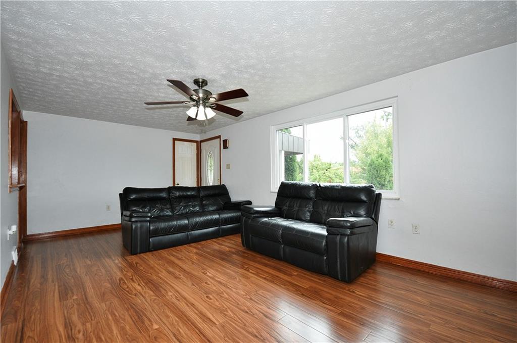 1714 Hollyrood Road Pittsburgh, PA 15227 - Photo 7 of 27 Gallery Image 7