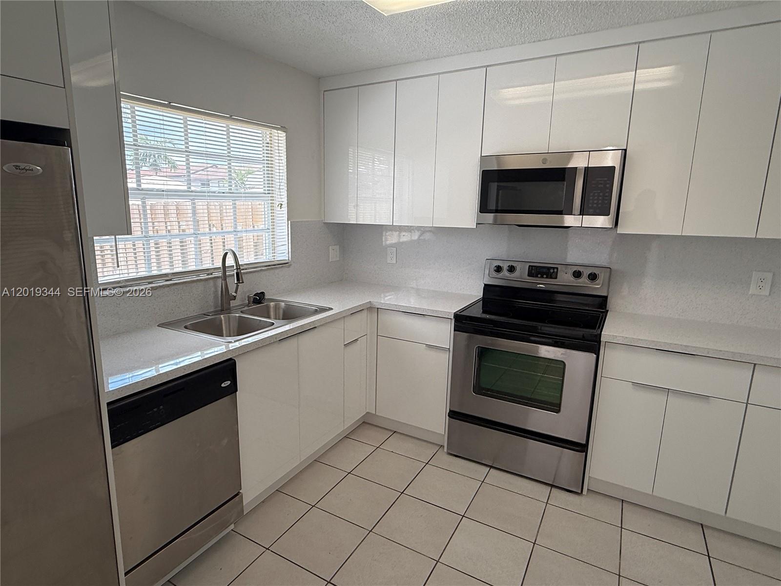 13495 Southwest 62nd Street Miami, FL 33183 - Photo 9 of 23