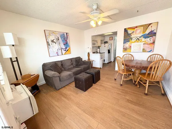 $298,000 | 921 Wesley Avenue, Unit A21, Ocean City, NJ 08226
