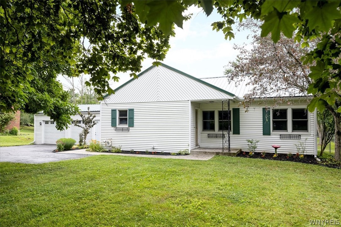 364 Union Road West Seneca, NY 14224 - Photo 1 of 1 Front Exterior