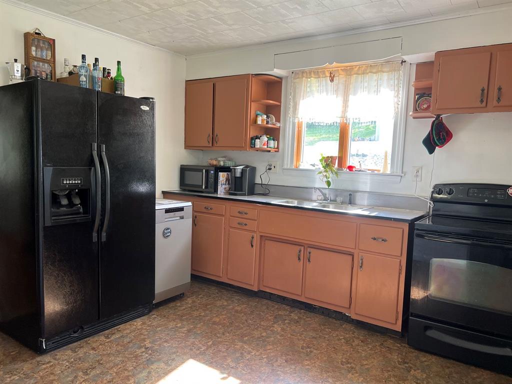 1274 Old Rte 18 Wampum, PA 16157 - Photo 7 of 17