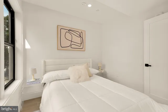 $570,000 | 3923 14th Street Northwest, Unit 5, Washington, DC 20011