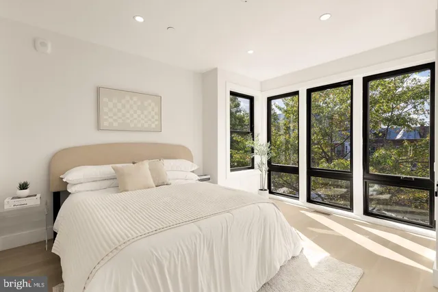 $570,000 | 3923 14th Street Northwest, Unit 5, Washington, DC 20011