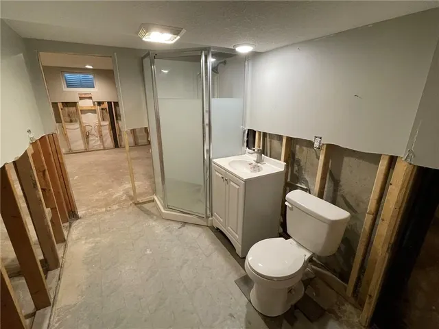 $289,900 | 361 Northeast 51st Road, Warrensburg, MO 64093