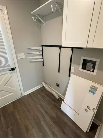 $289,900 | 361 Northeast 51st Road, Warrensburg, MO 64093