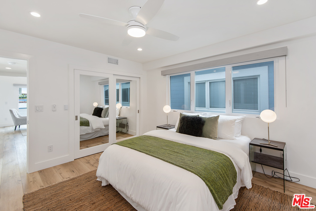 20 Ketch Street, Unit 2 Marina del Rey, CA 90292 - Photo 21 of 46