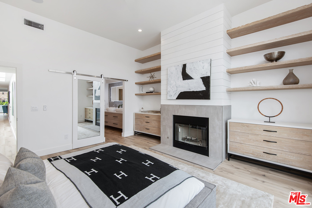 20 Ketch Street, Unit 2 Marina del Rey, CA 90292 - Photo 26 of 46