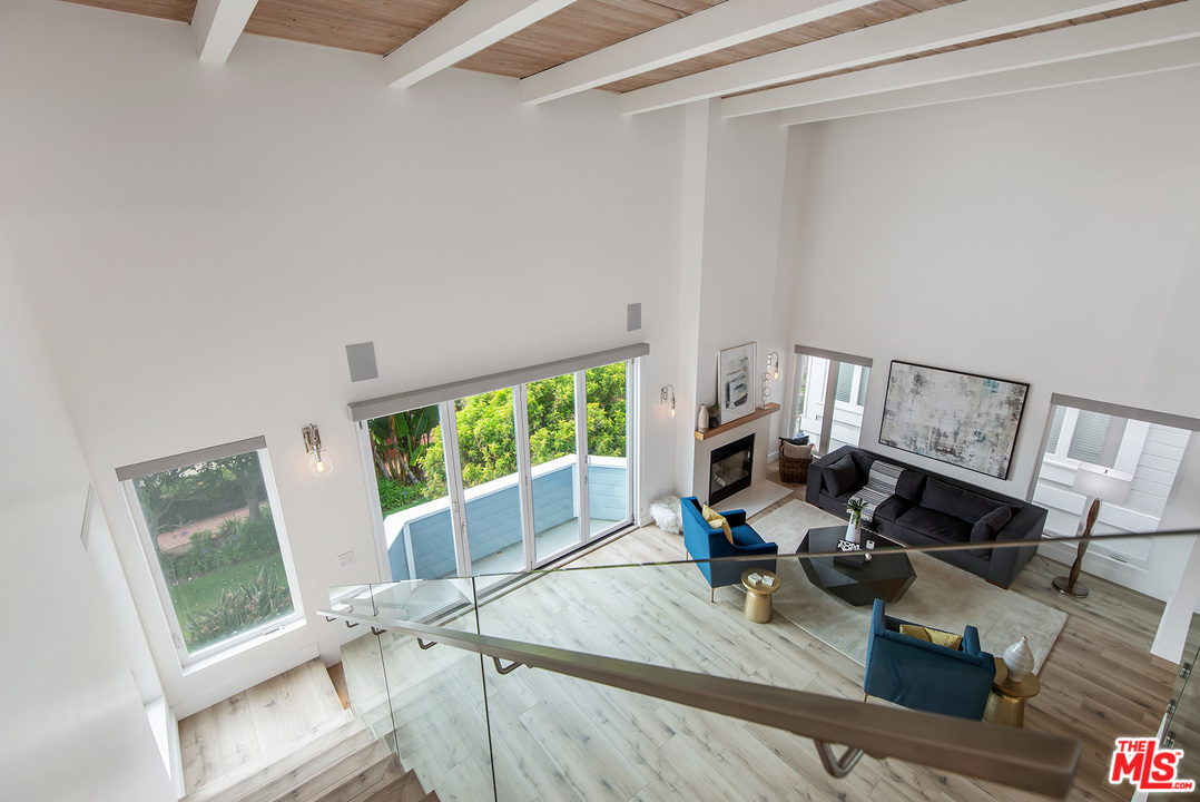 20 Ketch Street, Unit 2 Marina del Rey, CA 90292 - Photo 33 of 46