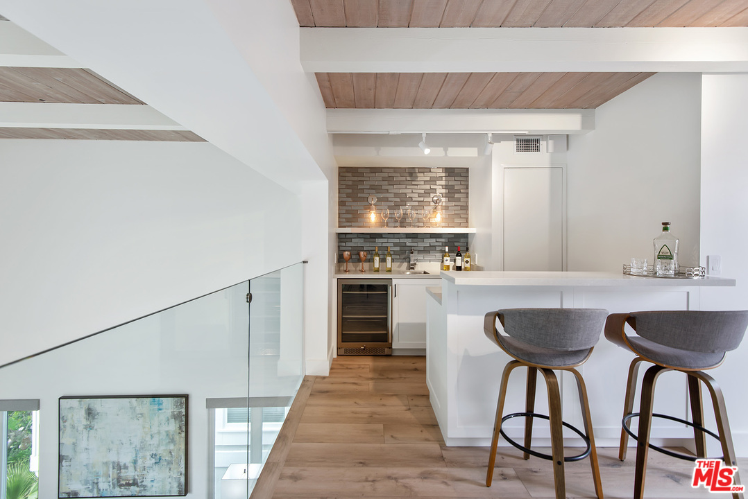 20 Ketch Street, Unit 2 Marina del Rey, CA 90292 - Photo 35 of 46