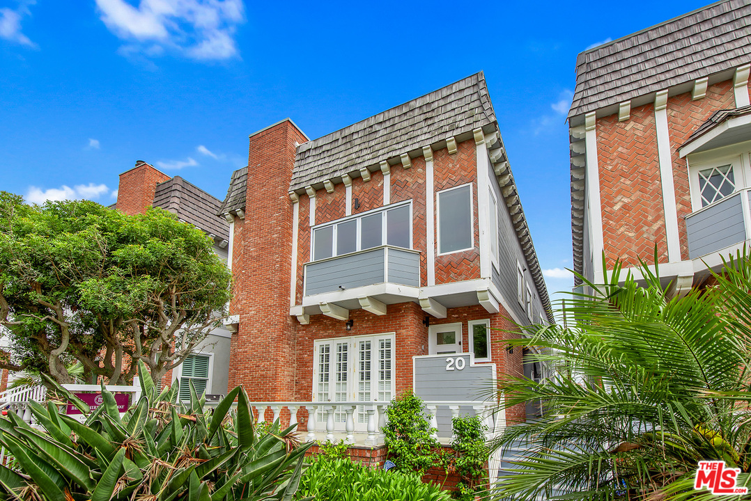 20 Ketch Street, Unit 2 Marina del Rey, CA 90292 - Photo 45 of 46