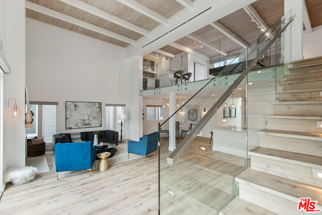 20 Ketch Street, Unit 2 Marina del Rey, CA 90292 - Photo 6 of 46