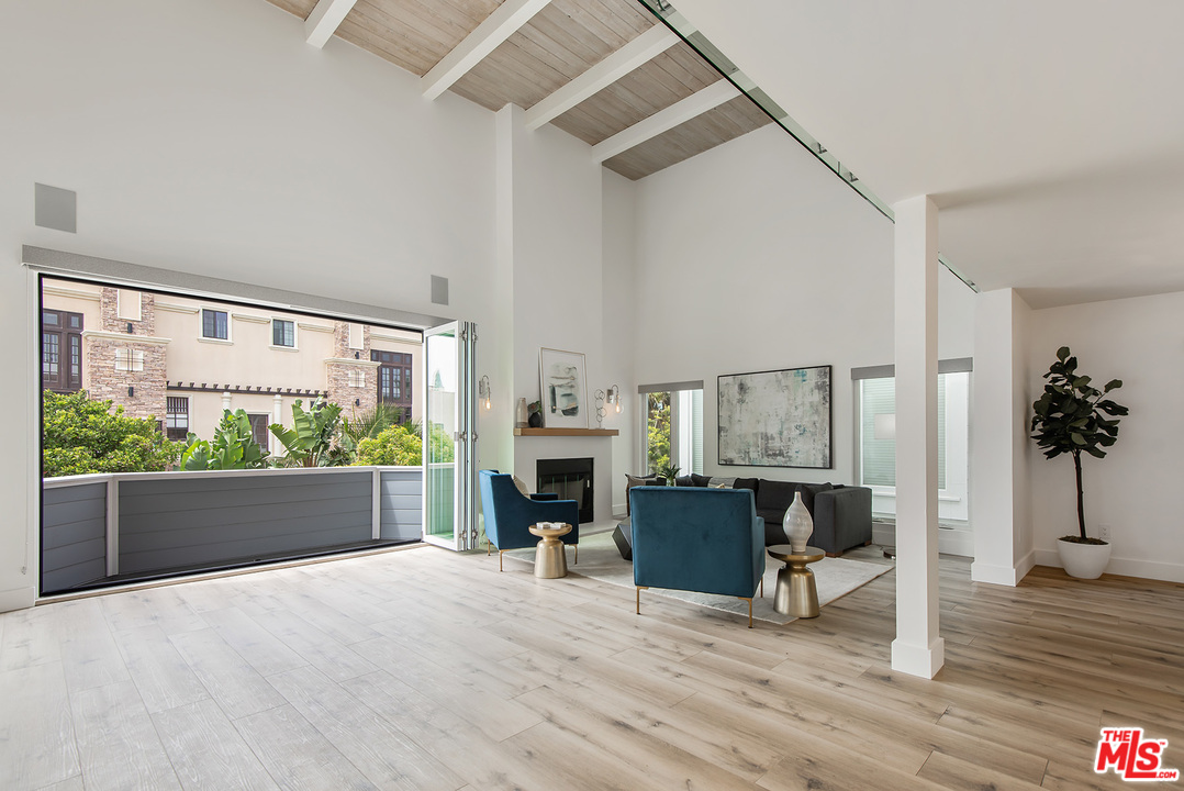 20 Ketch Street, Unit 2 Marina del Rey, CA 90292 - Photo 7 of 46