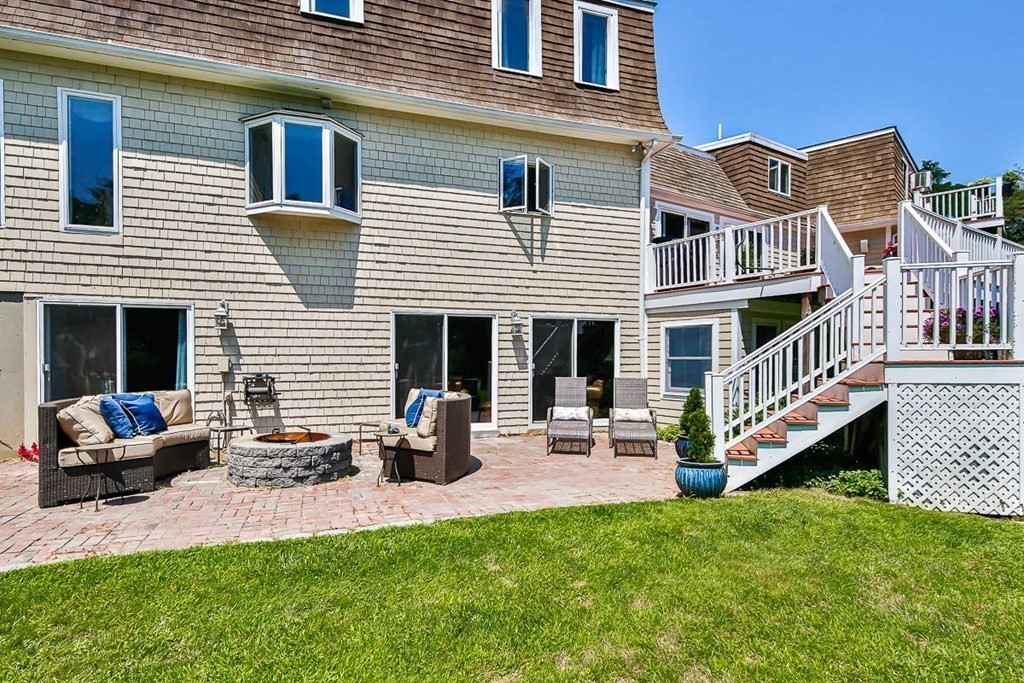 13 Burnham Road Wenham, MA 01984 - Photo 3 of 40 Gallery Image 3