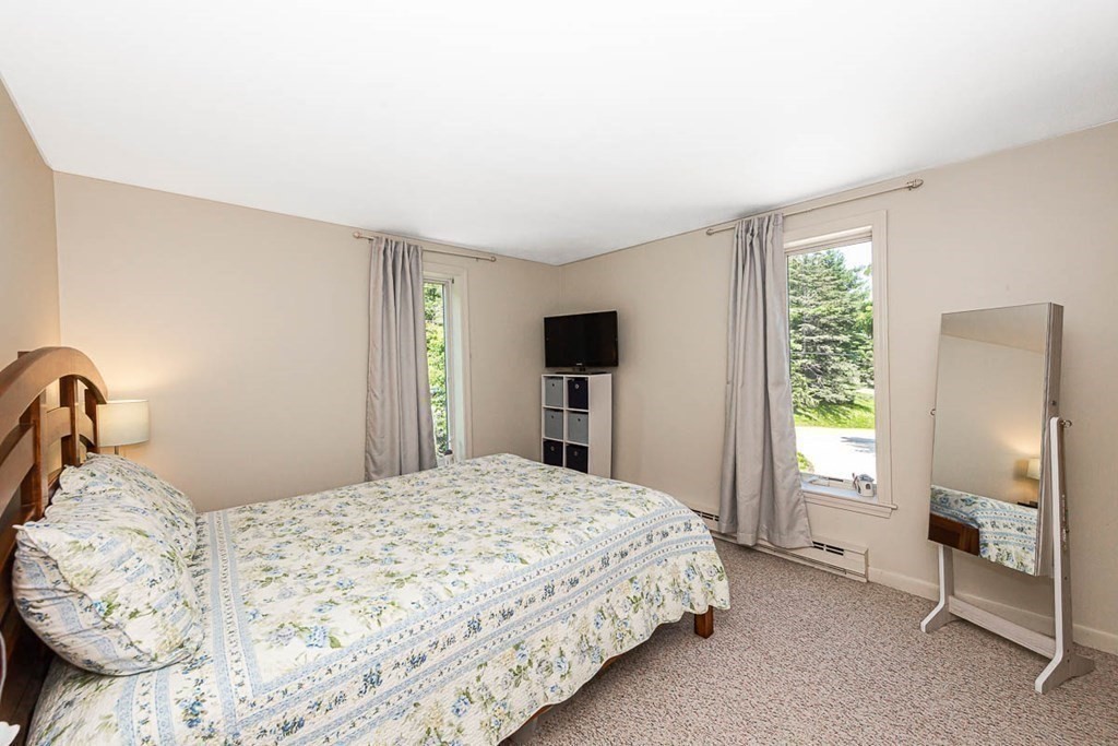 13 Burnham Road Wenham, MA 01984 - Photo 33 of 40 Gallery Image 33