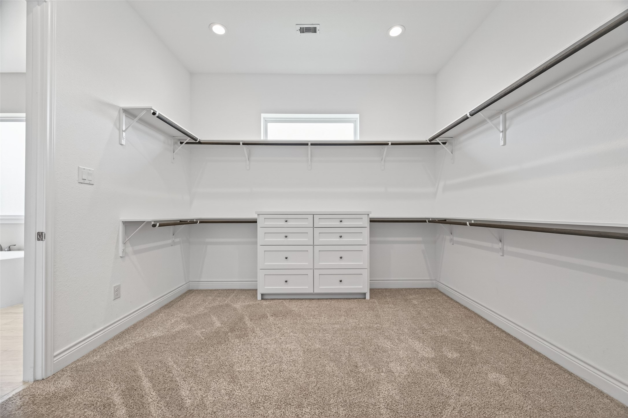 803 Lily Lane Rosharon, TX 77583 - Photo 29 of 36 Large Primary walk in Closet