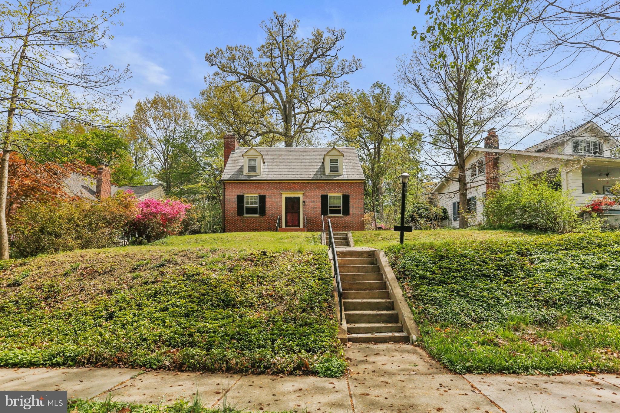 4643 Briarclift Road Baltimore, MD 21229 - Photo 4 of 42 Gallery Image 4