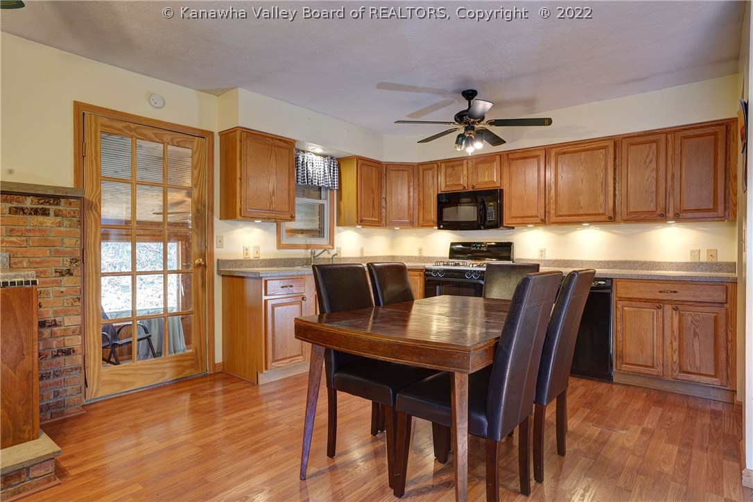 182 Tahoe Road Charleston, WV 25320 - Photo 8 of 27 Gallery Image 8