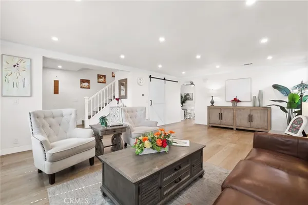 $1,249,880 | 10 Goldenbush, Irvine, CA 92604