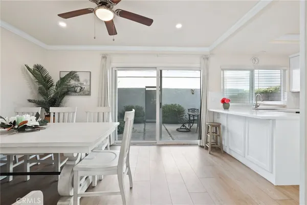 $1,249,880 | 10 Goldenbush, Irvine, CA 92604