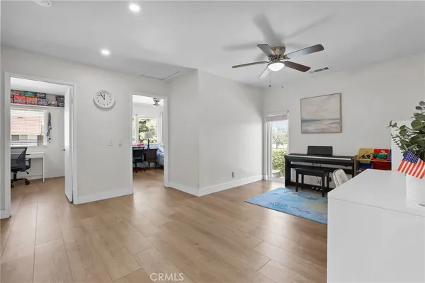 $1,249,880 | 10 Goldenbush, Irvine, CA 92604