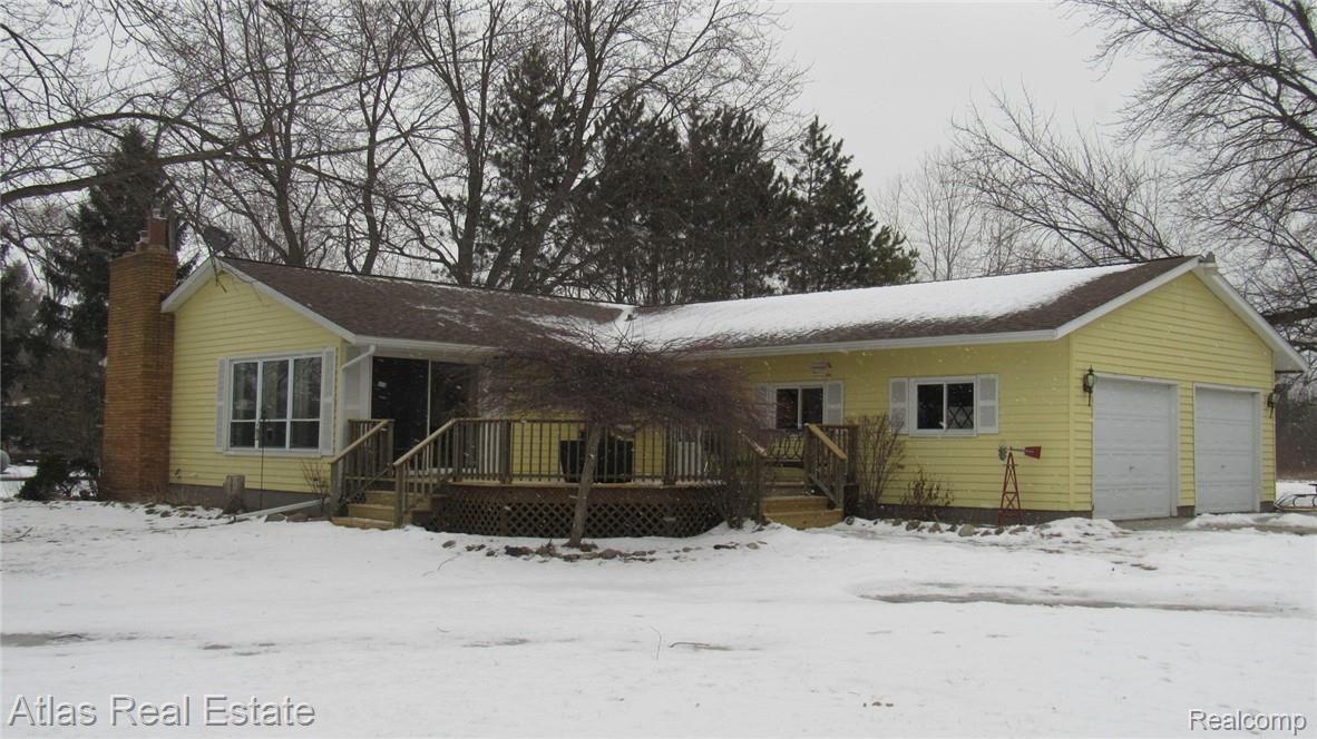 13723 Block Road Birch Run, MI 48415 - Photo 3 of 35 IMG_0703.JPG