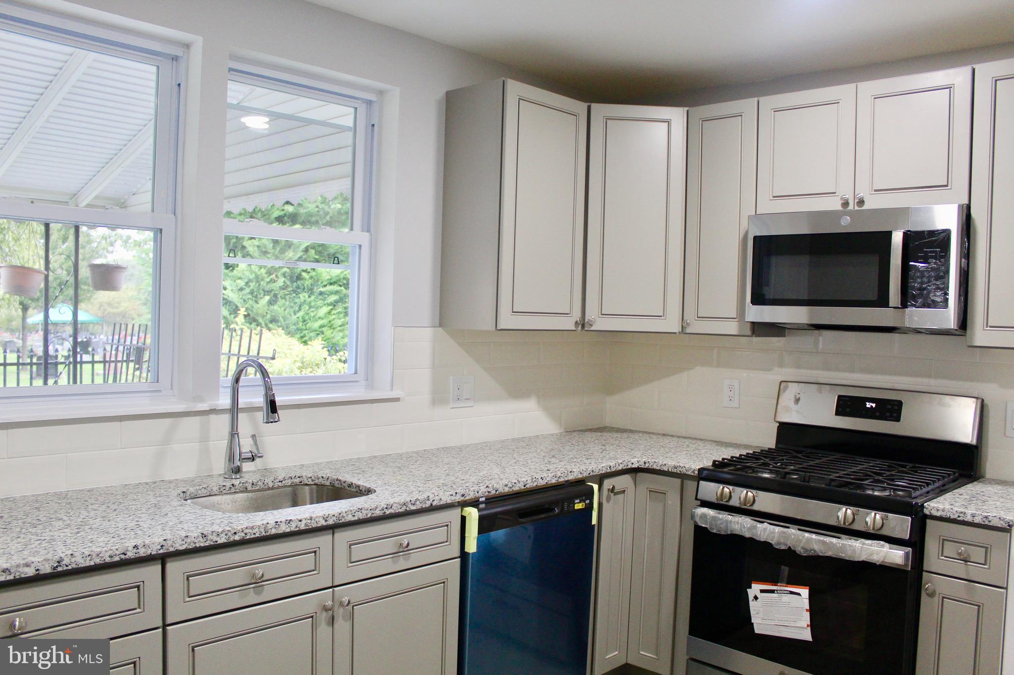 8516 Lynnewood Road Philadelphia, PA 19150 - Photo 8 of 46