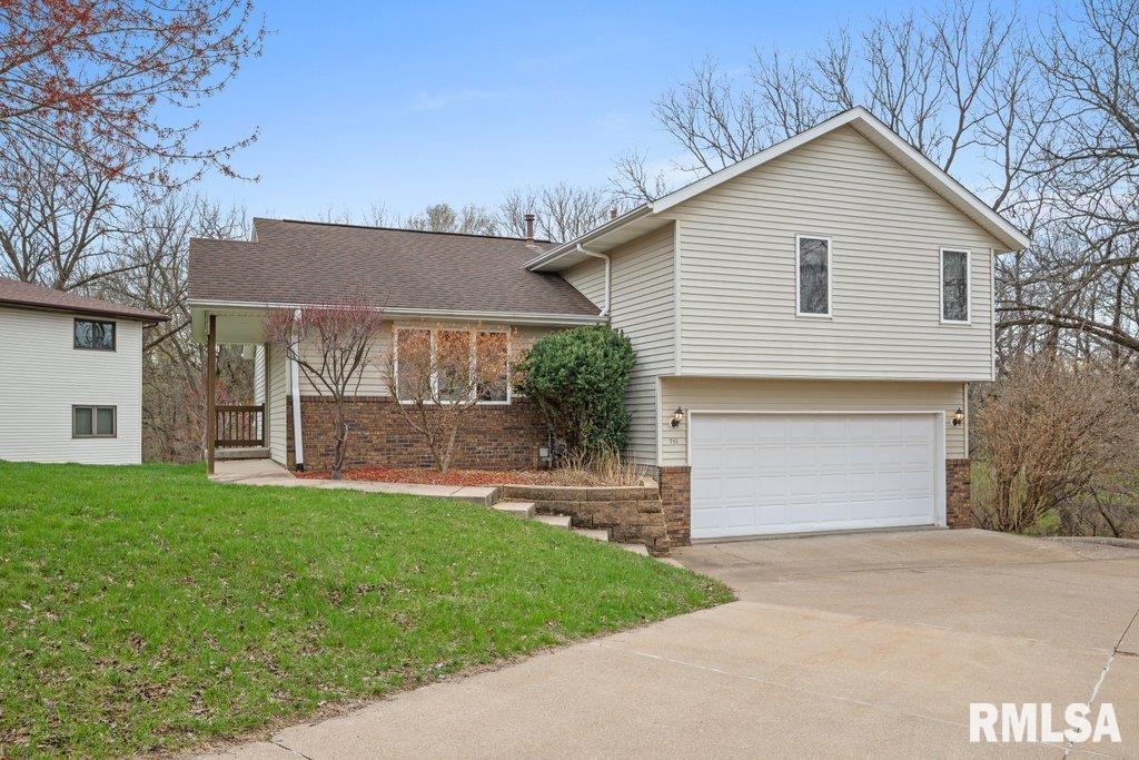 8504 Ridgewood Road, Unit 701 Rock Island, IL 61201 - Photo 2 of 35