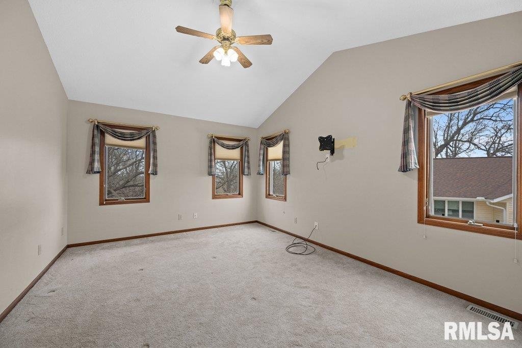 8504 Ridgewood Road, Unit 701 Rock Island, IL 61201 - Photo 21 of 35