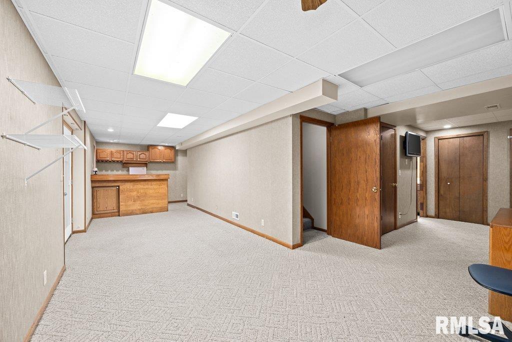 8504 Ridgewood Road, Unit 701 Rock Island, IL 61201 - Photo 24 of 35