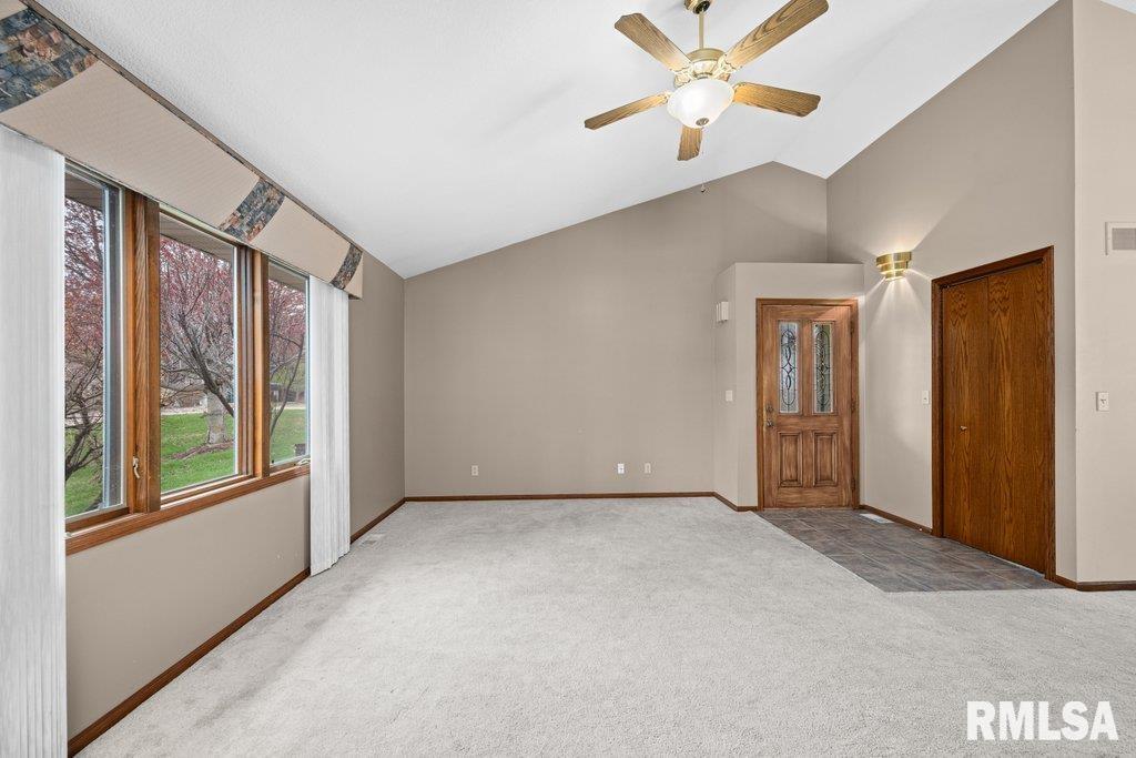 8504 Ridgewood Road, Unit 701 Rock Island, IL 61201 - Photo 9 of 35