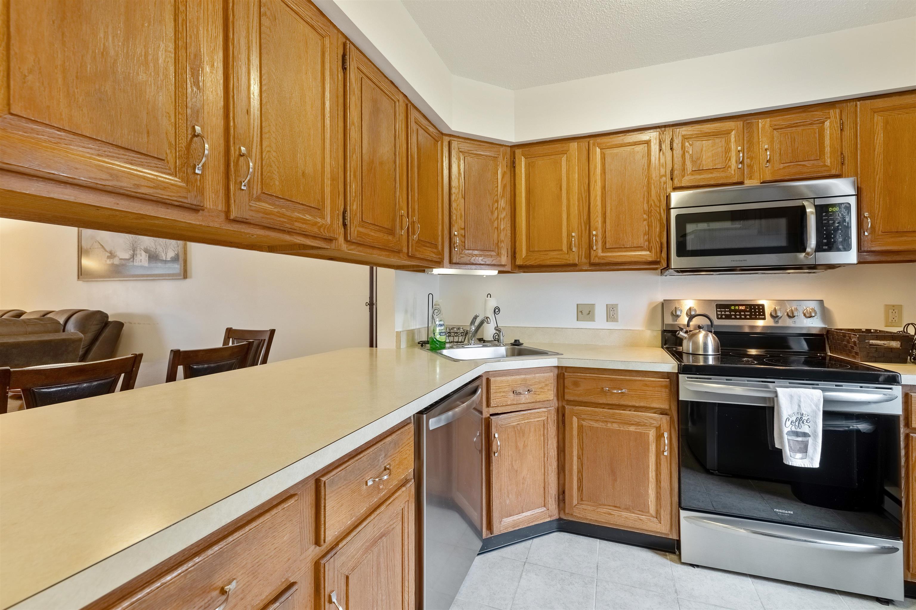 36 Brickyard Road, Unit 10 Essex Junction, VT 05452 - Photo 6 of 18 Gallery Image 6