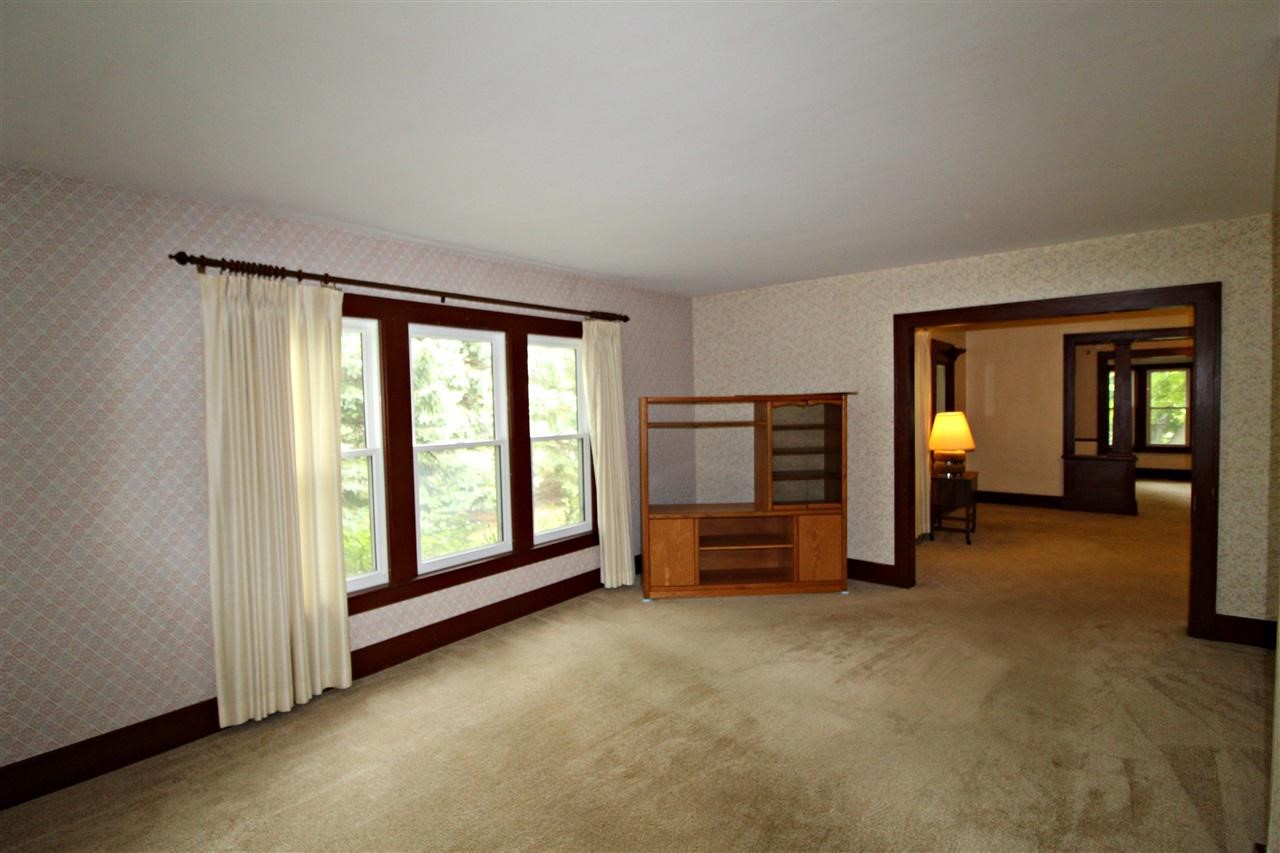 6299 Calkins Road Flint, MI 48532 - Photo 6 of 28 21507103-5.JPG