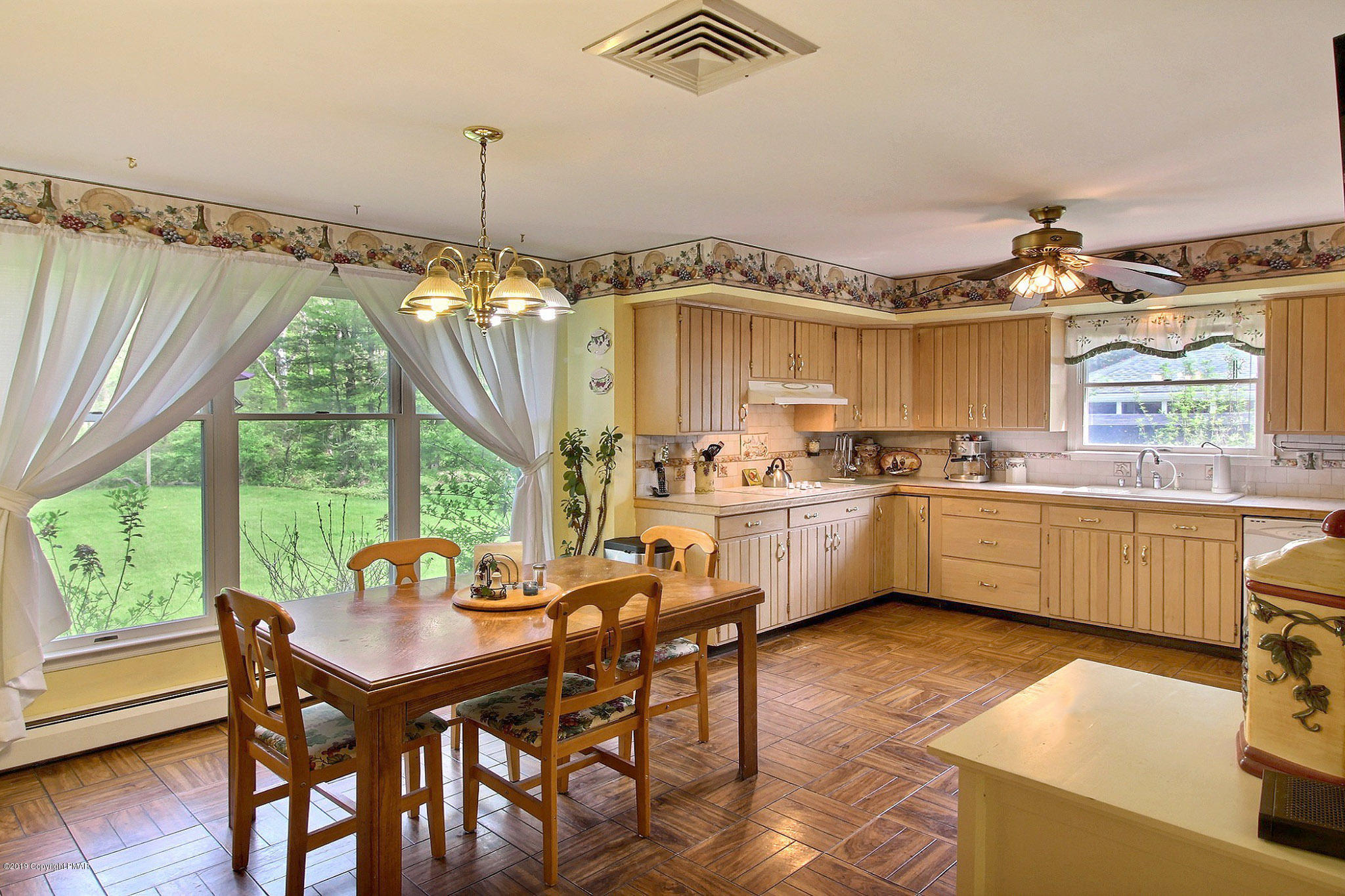 414 Norton Road Stroudsburg, PA 18360 - Photo 7 of 37 Kitchen