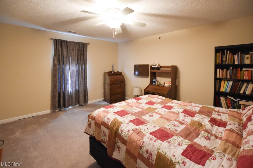 4703 Hills And Dales Road Northwest, Unit 207 Canton, OH 44708 - Photo 10 of 26 Master Bedroom