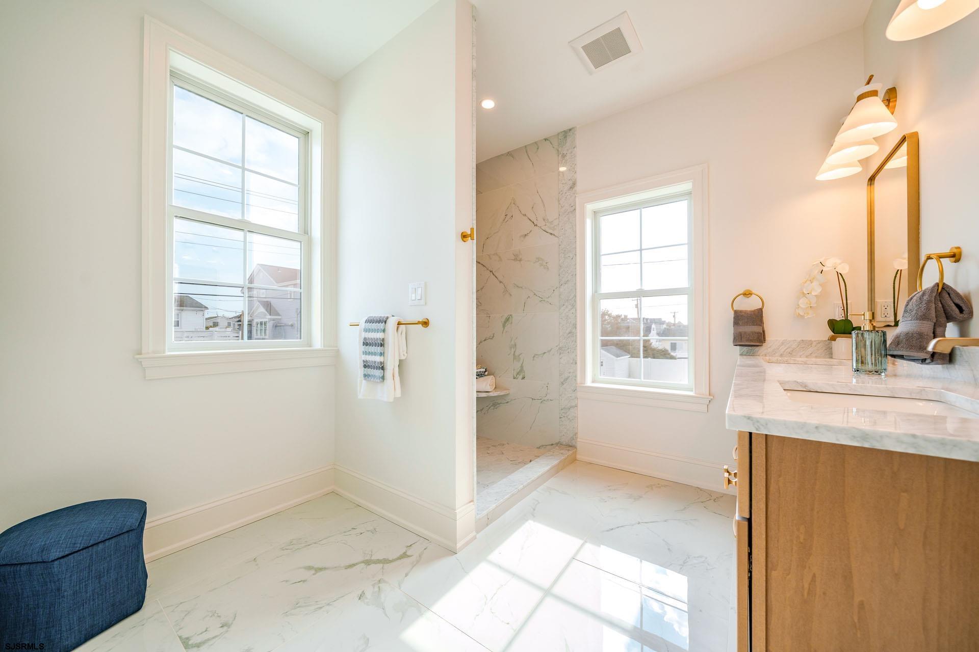 5217 Simpson Avenue Ocean City, NJ 08226 - Photo 13 of 52