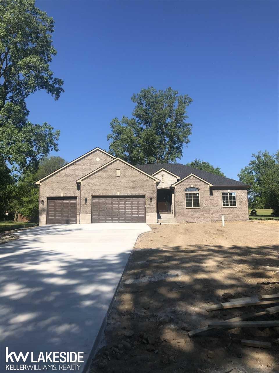 2902 Devondale Road Rochester Hills, MI 48309 - Photo 1 of 35
