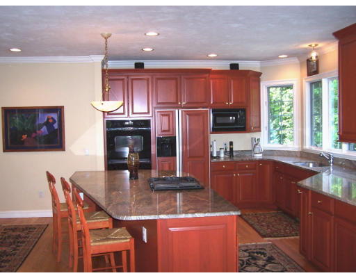 28 Falcon Ridge Drive Hopkinton, MA 01748 - Photo 13 of 27 Gallery Image 13