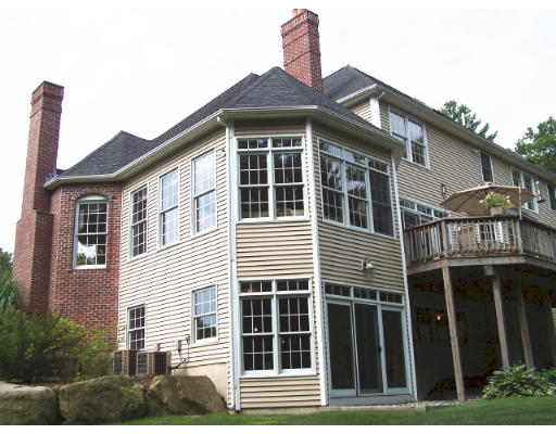 28 Falcon Ridge Drive Hopkinton, MA 01748 - Photo 4 of 27 Gallery Image 4