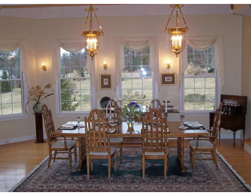 28 Falcon Ridge Drive Hopkinton, MA 01748 - Photo 9 of 27 Gallery Image 9