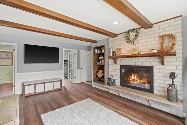 $569,900 | 8710 West Hawthorne Lane, Franklin, WI 53132