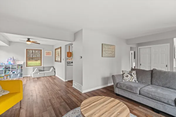 $569,900 | 8710 West Hawthorne Lane, Franklin, WI 53132