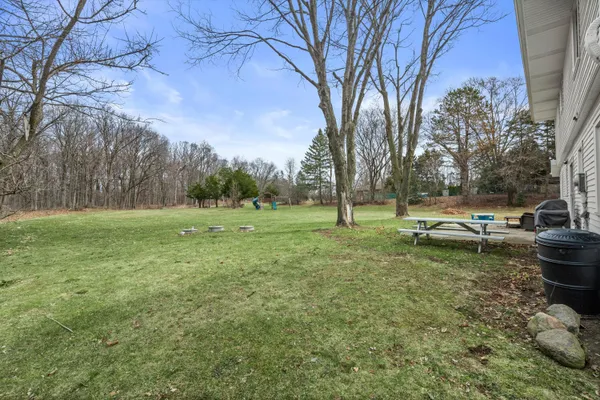 $569,900 | 8710 West Hawthorne Lane, Franklin, WI 53132