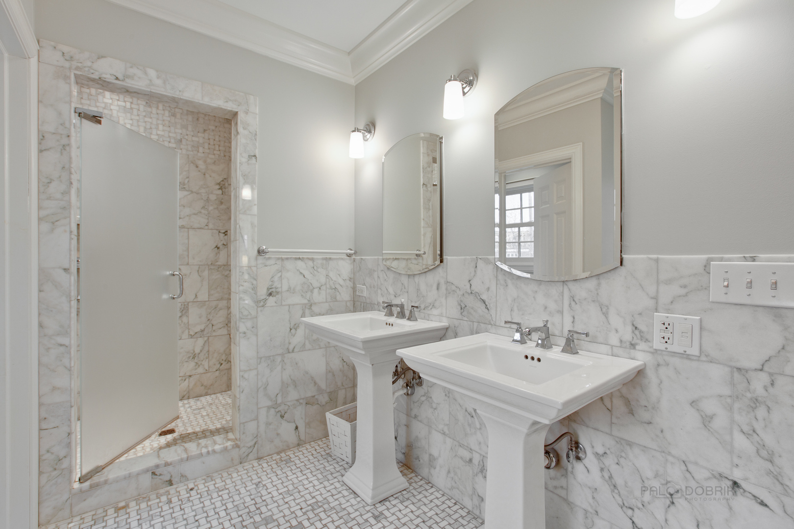 455 Landreth Lane Northfield, IL 60093 - Photo 21 of 31 a bathroom with a sink and a mirror