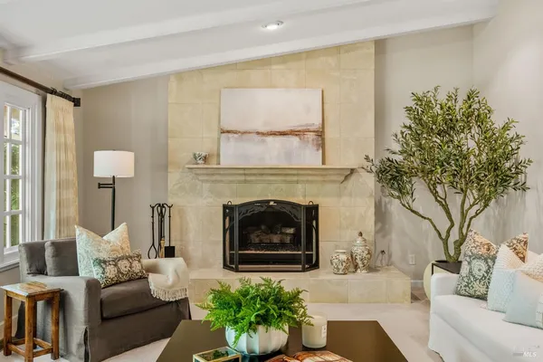 $6,750,000 | 1670 Cabernet Lane, St. Helena, CA 94574