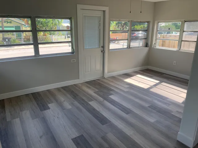 $1,900 | 321 North J Street, Unit 1, Lake Worth Beach, FL 33460