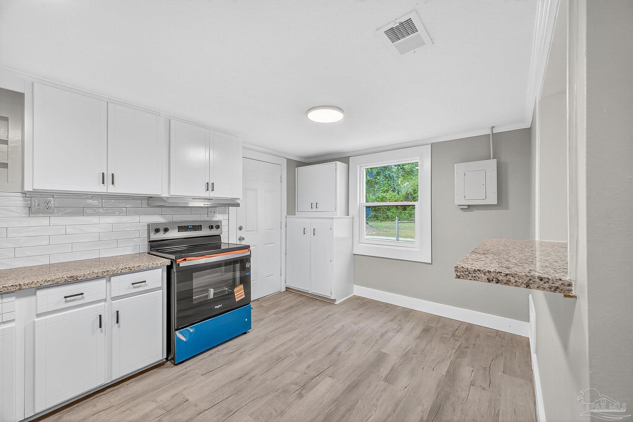 3951 Diamond Street Pace, FL 32571 - Photo 11 of 39 Gallery Image 11