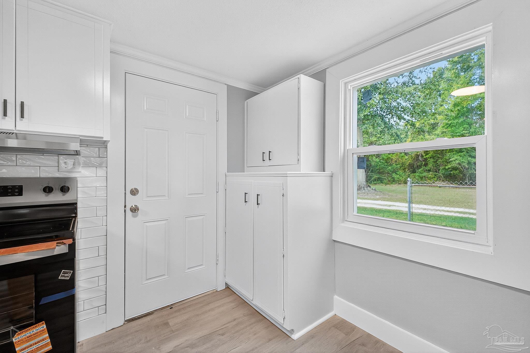 3951 Diamond Street Pace, FL 32571 - Photo 12 of 39 Gallery Image 12